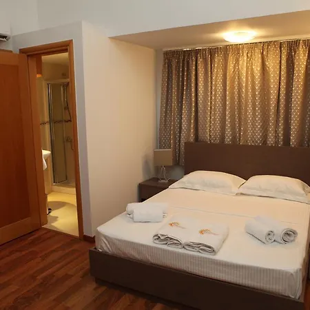 Villa Anthorina 10 *