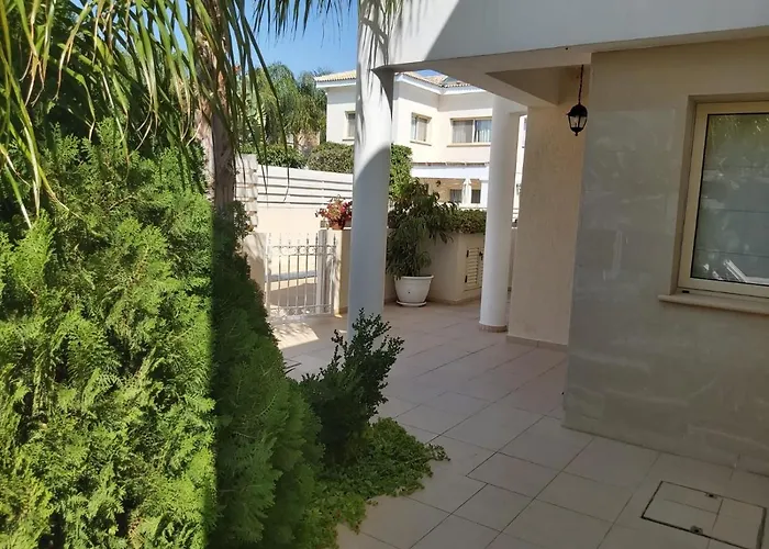 Anthorina 10 * Protaras